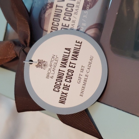 NWT Brompton & Langley Coconut Vanilla Bathroom Gift Set - Picture 7 of 12